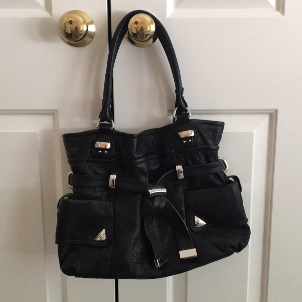 Leather shoulder bag